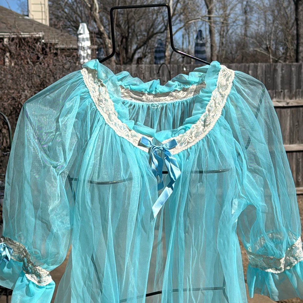 NOS Vintage Blue Green Nylon Baby Doll Robe USA made M Lace Trim